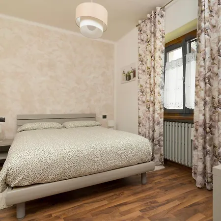 Pensión Rosmary42 Miralago