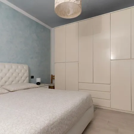 Rosmary42 Miralago Pensión 3*