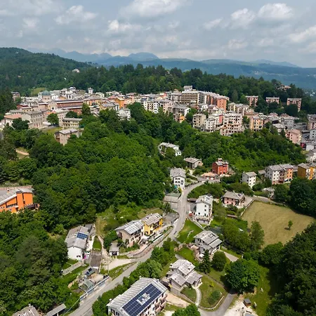 Rosmary42 Miralago 3*