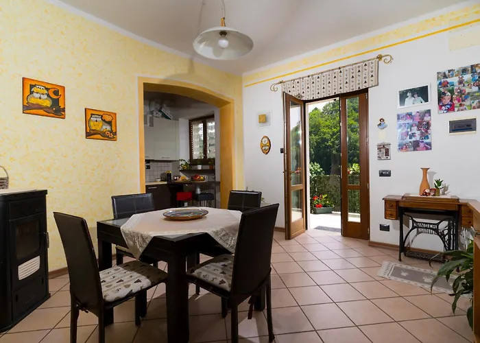 Rosmary42 Miralago بيت ضيافة