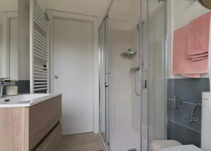 Rosmary42 Miralago 3* بوسكو تيسانيوفا